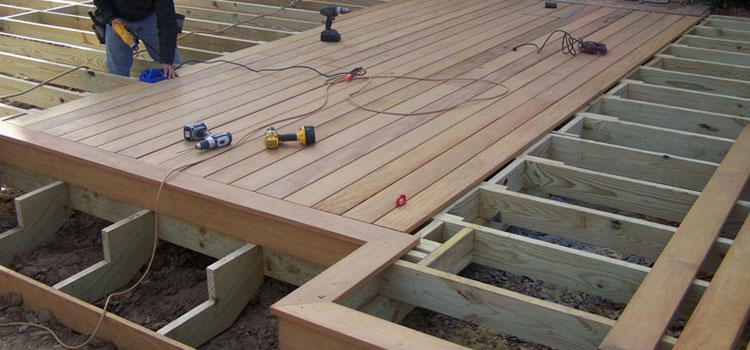 Wood Deck Builders in Agoura Hills, CA